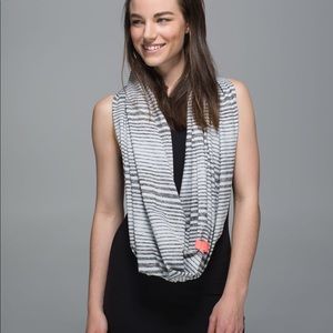 Lululemon Vinyasa Scarf Rulu Akido Stripe